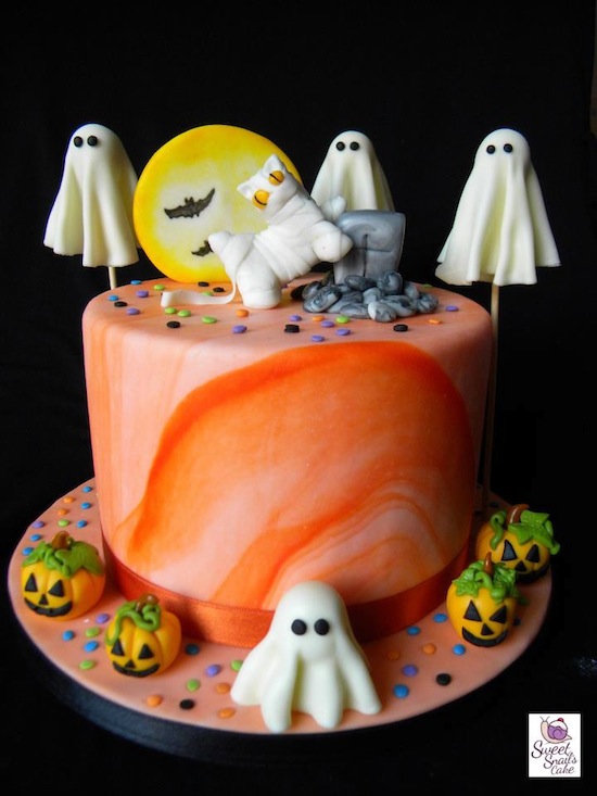 halloween Sweet Snail's Cake