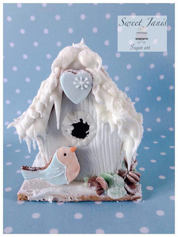 pretty iced gingerbread house
