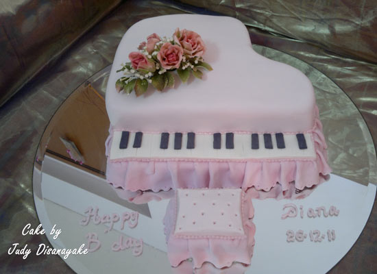 torta-pianoforte-rosa Torta pianoforte