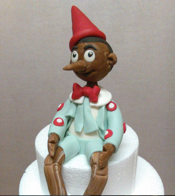 torta pinocchio di legno
