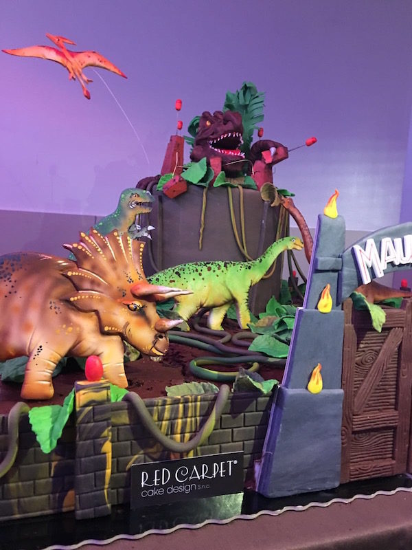 triceratopus cake