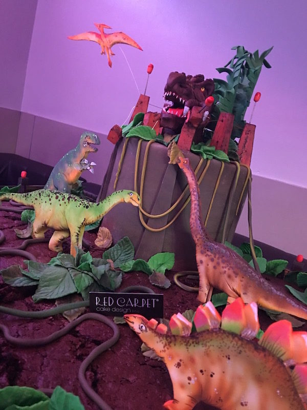 dinosaur cake