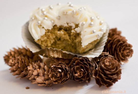 Cupcake alle mandorle e clementine. Photo © Cakemania®