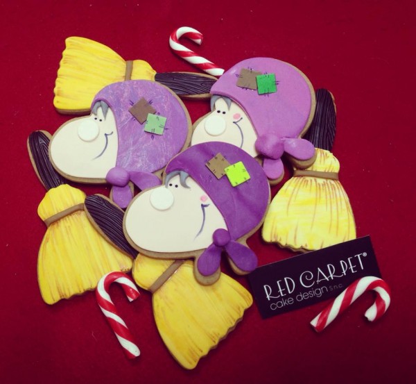 biscotti decorati befana pasta di zucchero