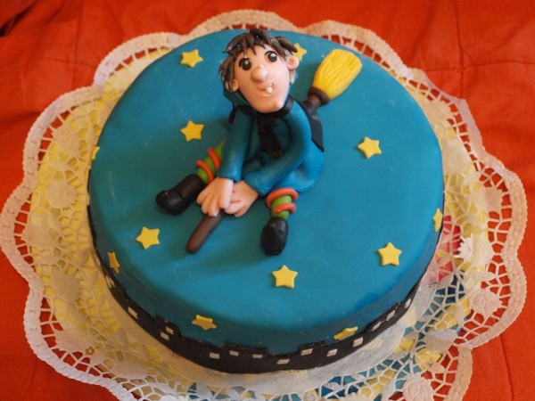 torta cakedesign decorata befana
