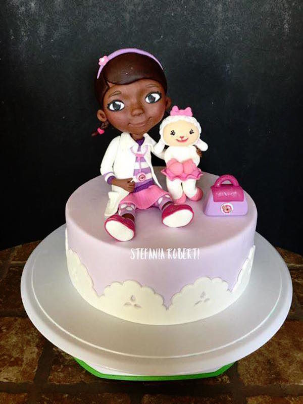 torta dottoressa peluche