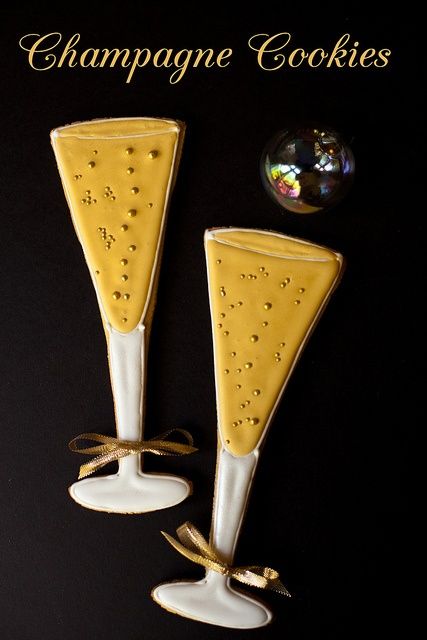 Biscotti decorati a forma di flûte di Champagne 2