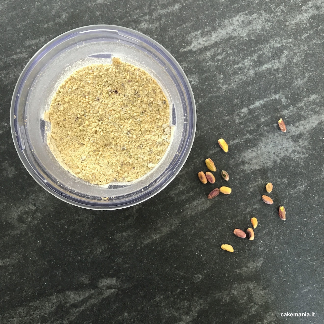 farina di pistacchi fatta in casa