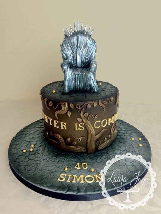 torta compleanno trono di spade